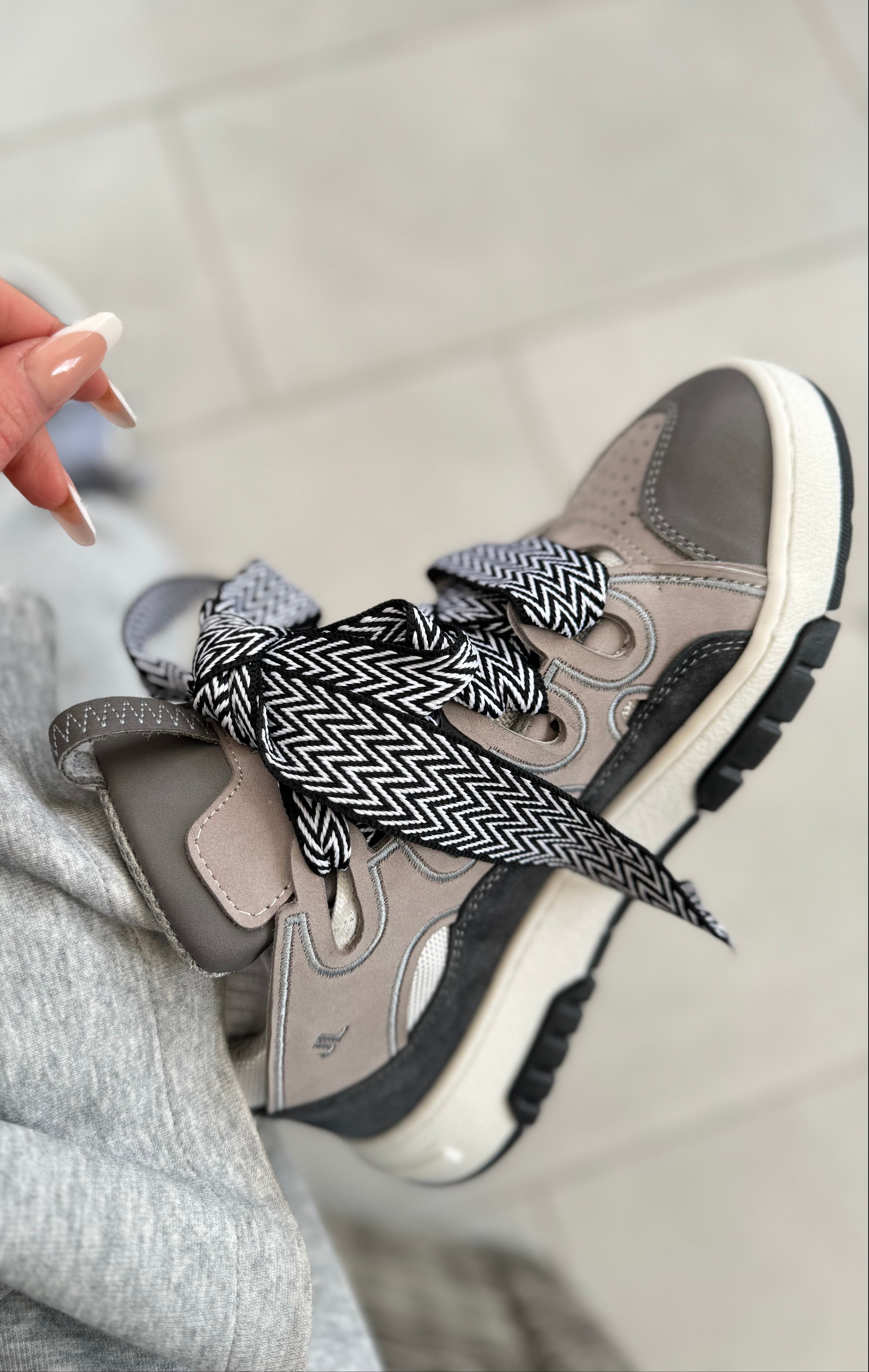 Scarpe Adidas donna: i 5 modelli da avere