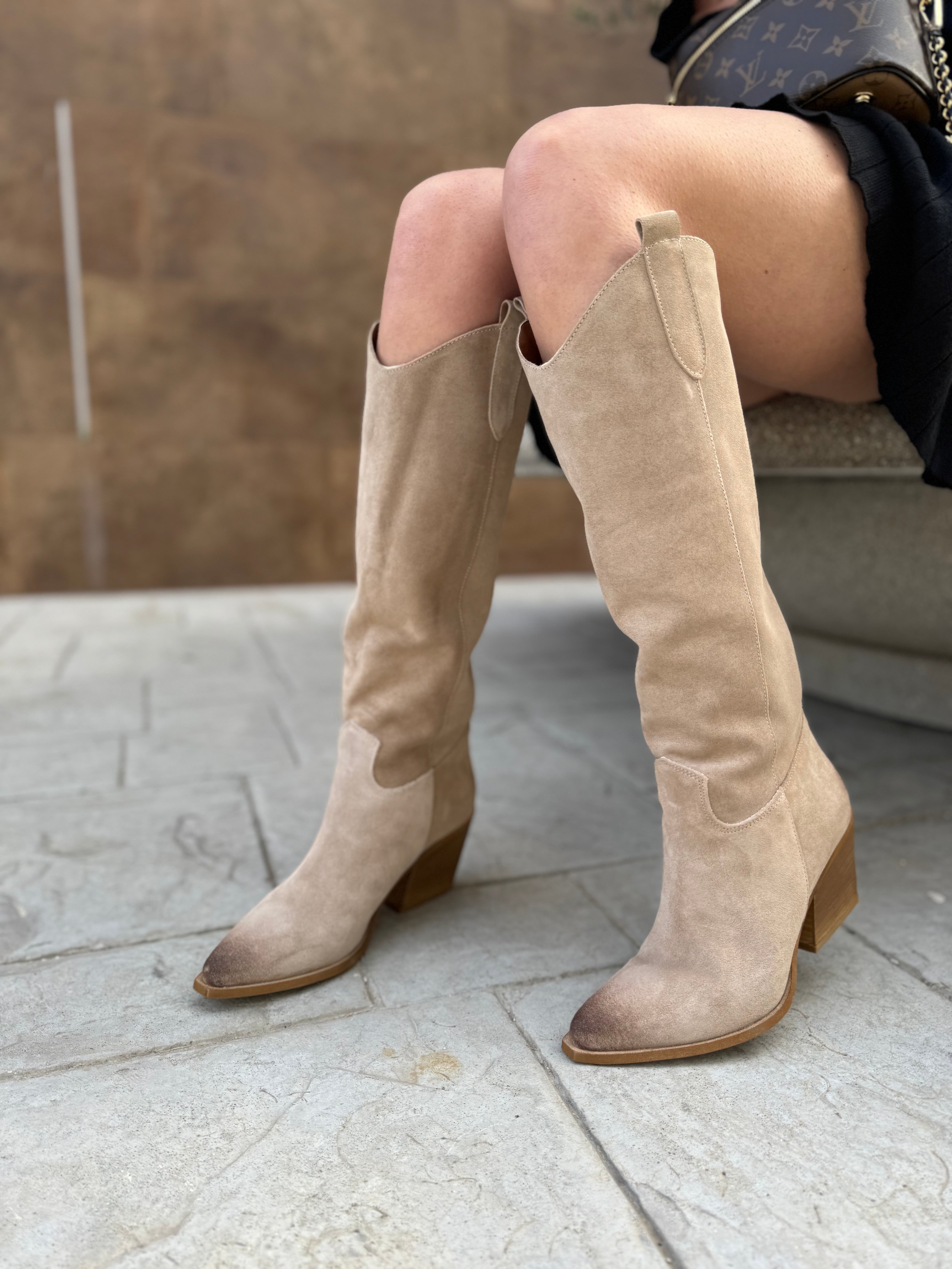 Knee High Camperos Camoscio Beige Camperos Beige Stivali Beige