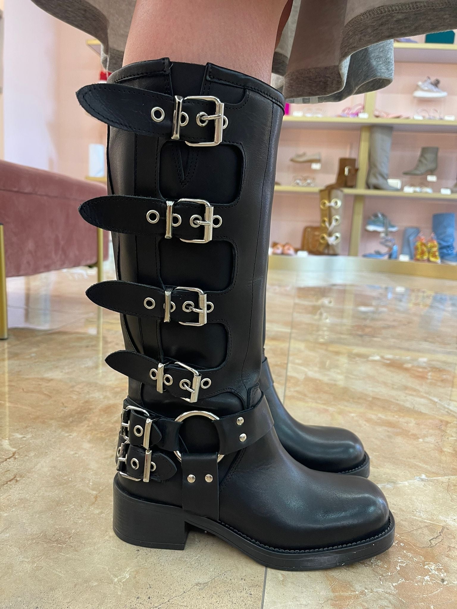 Anfibio con fibbie laterali in pelle nero -  Kendall SPS