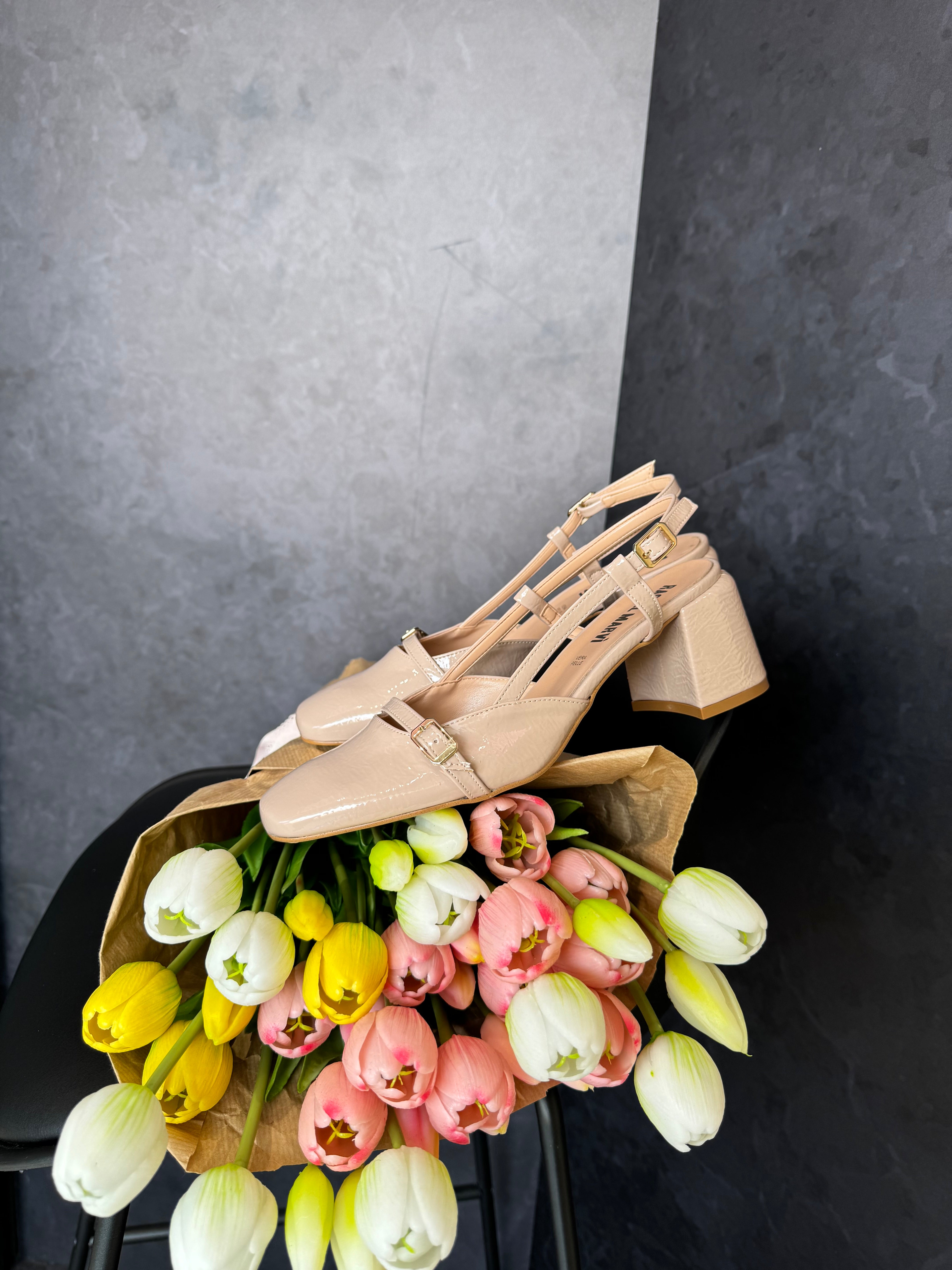 Slingback in vernice con cinturino - Ryana New