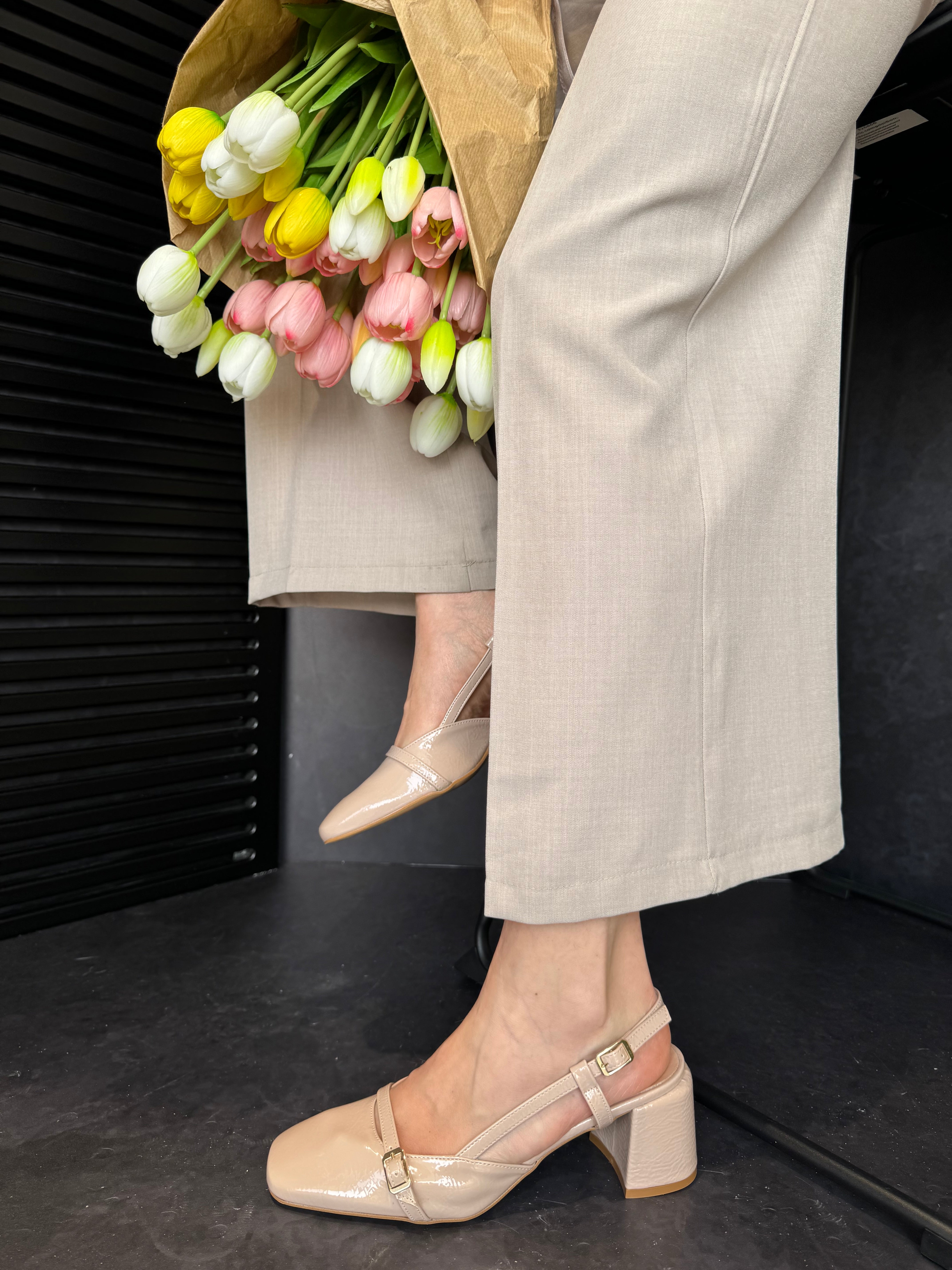 Slingback in vernice con cinturino - Ryana New