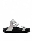 Ciabatta con doppie fasce geometriche in pelle - Grove SS25
