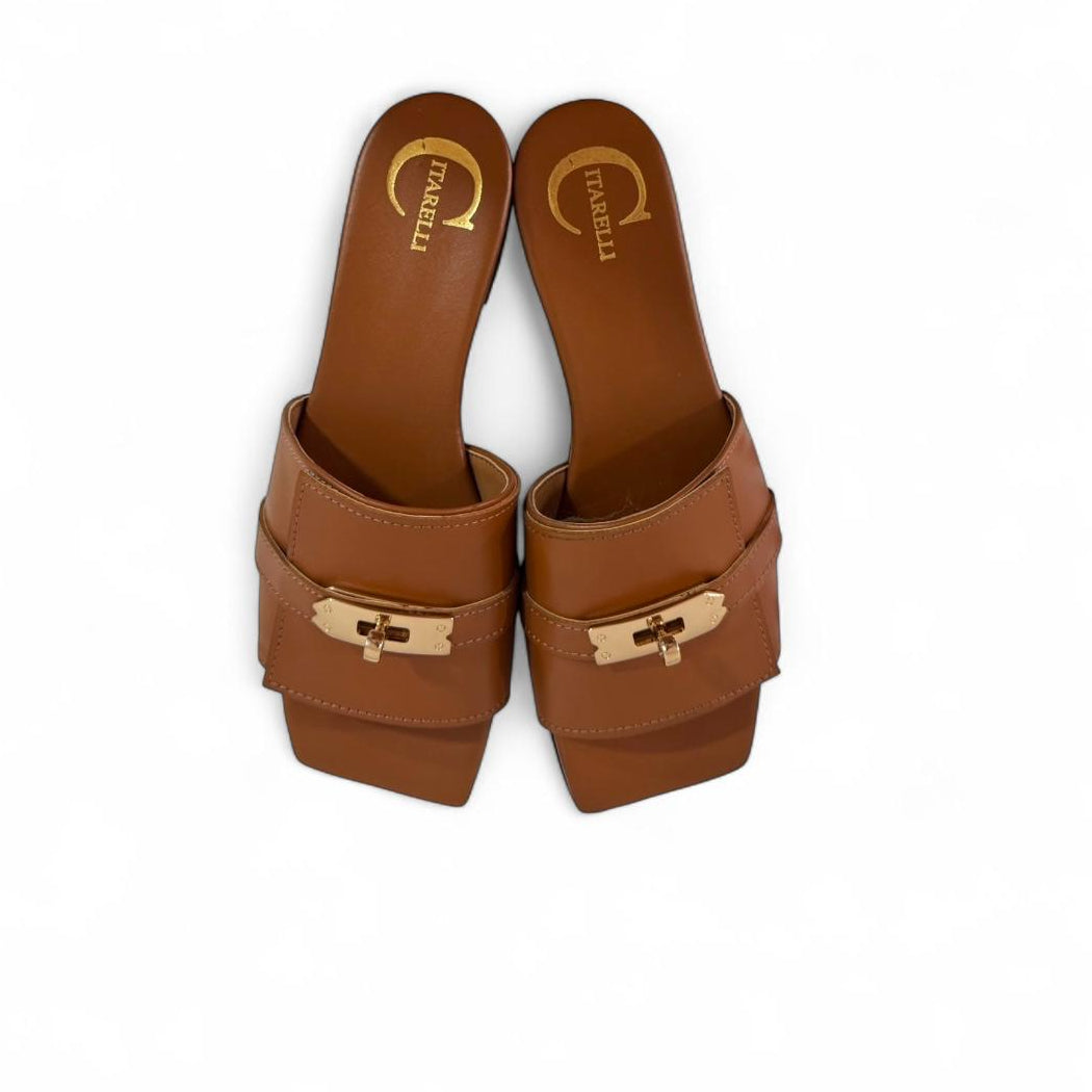 Ciabatta con dettaglio oro - Paris SS25