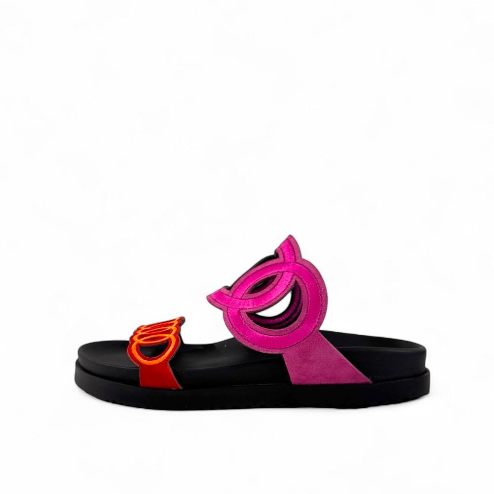 Ciabatta con doppie fasce geometriche in pelle - Grove SS25