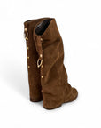 Stivale con punta rotonda e piegone in camoscio marrone - Aylin