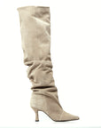 Stivale alto con tacco in camoscio taupe - Jennifer