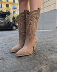 Texano con ricami camoscio taupe - Gabriella Mersia New