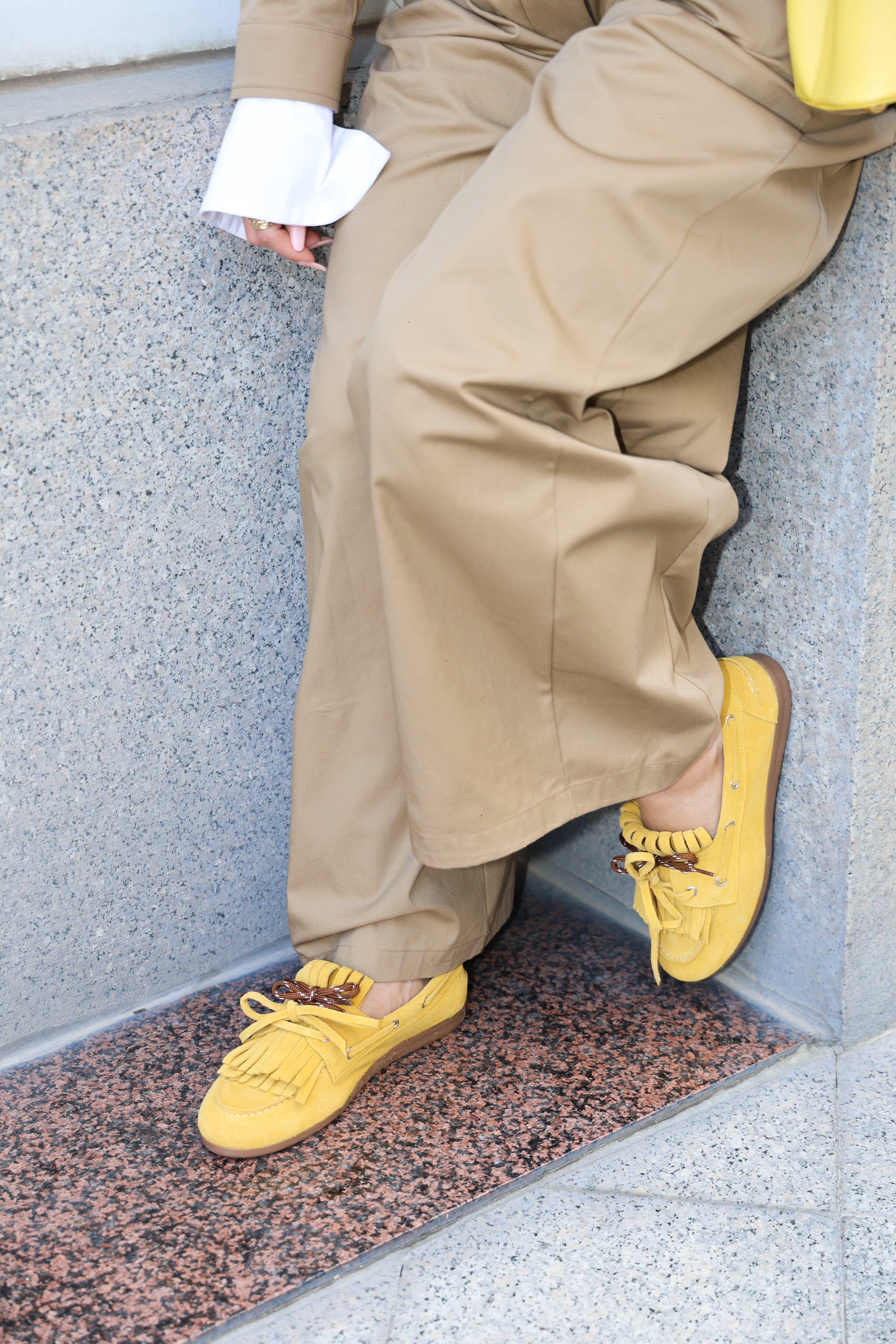 Yellow suede fringed loafer - Velvet