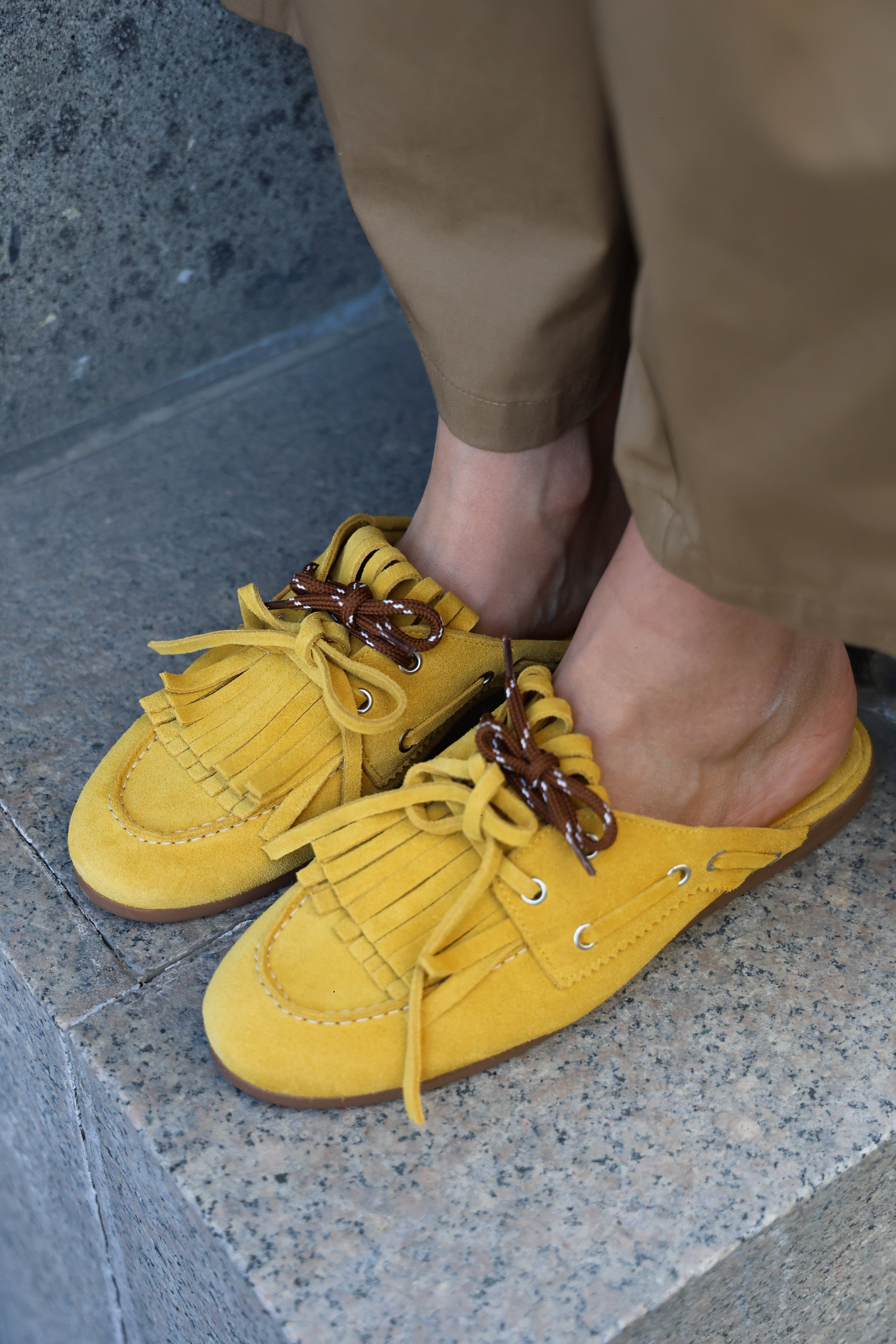 Sabot en daim jaune - Dandy