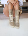 Anfibio con taschino in camoscio beige - Maya