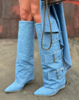 Stivale con fibbie in denim blu