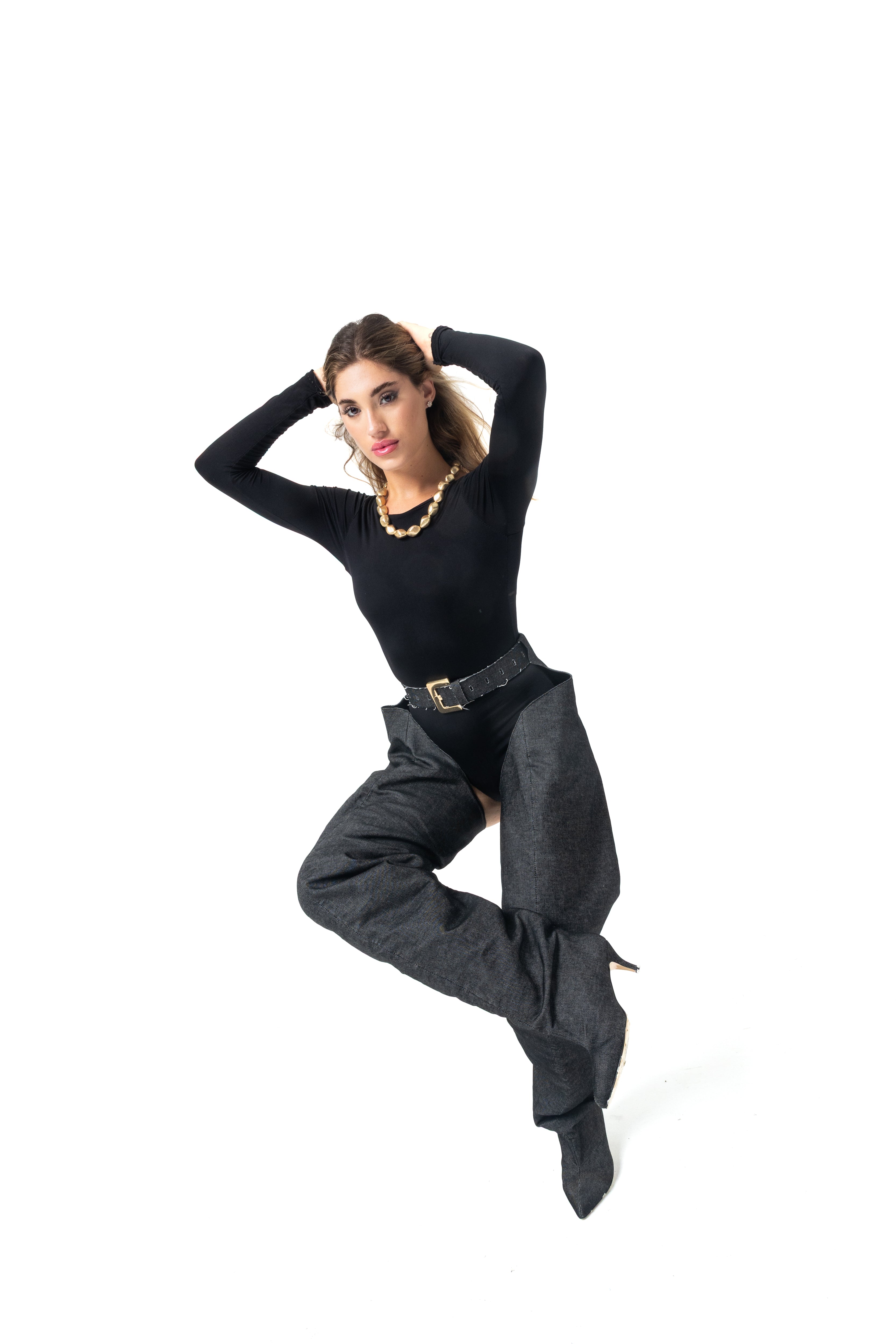 Stivale alto ai fianchi con cintura in jeans nero - ALA BELT