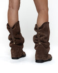 Stivale con piegone in camoscio marrone - Annaliza