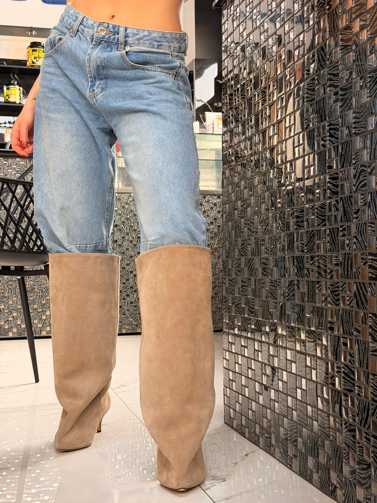 Stivale alto in camoscio taupe - L.A DRIVE