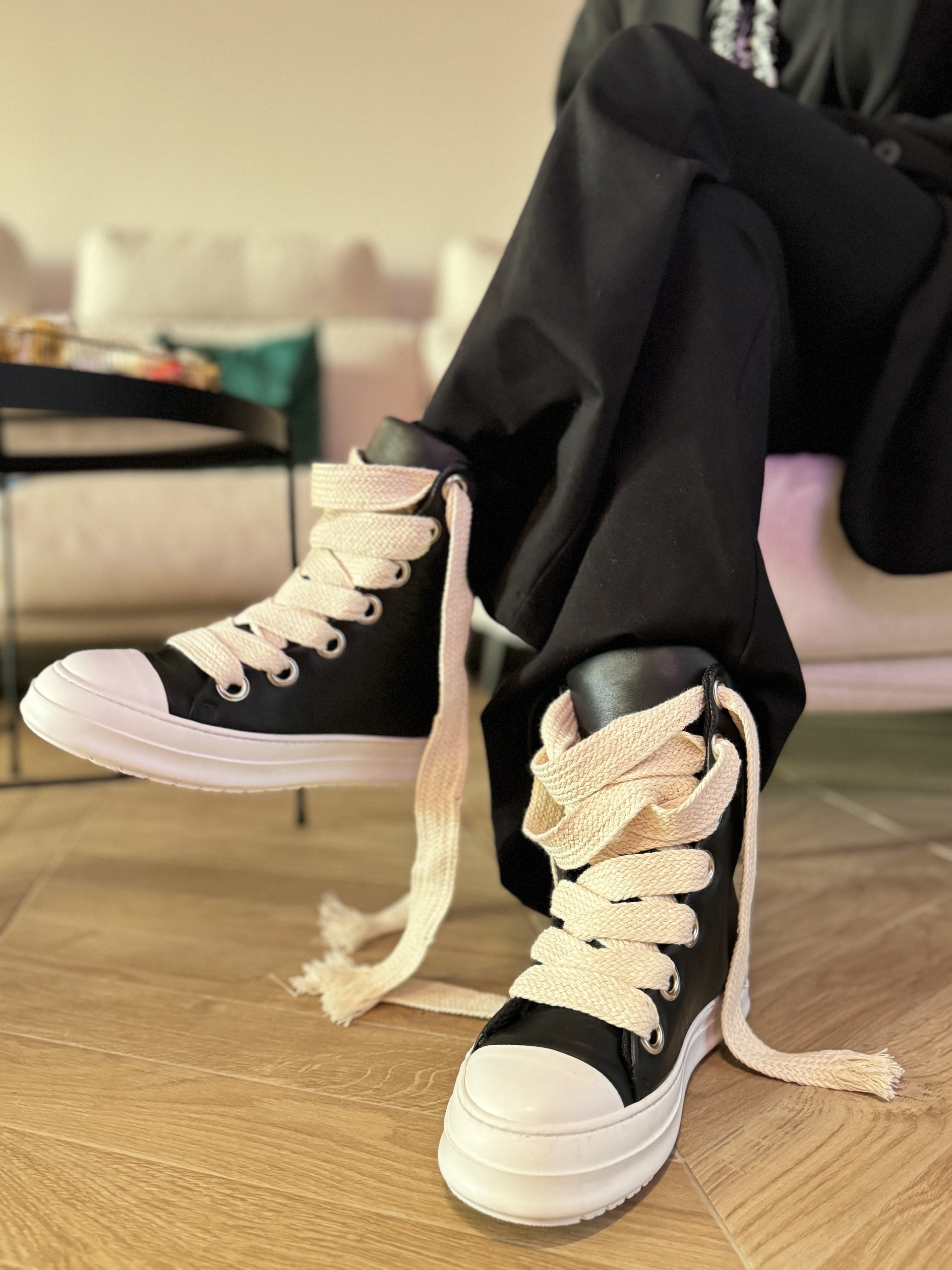 Comprare Scarpe Scarpe Basso Prezzo Online Sneakers In Pelle Nero