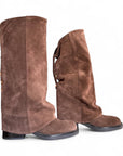 Stivale con piegone in camoscio marrone - Annaliza