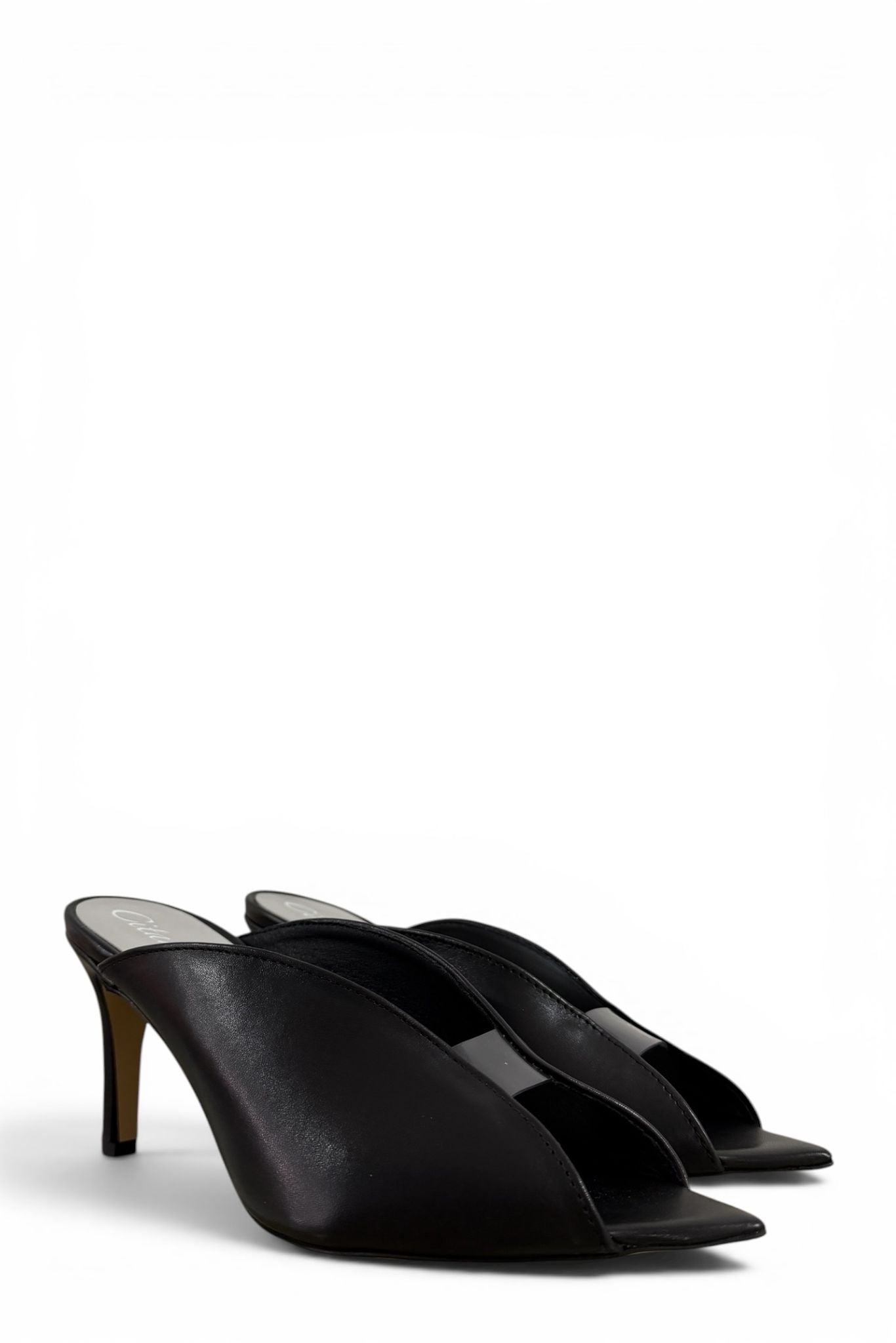 Sandalo spuntato in pelle nero - Isabel