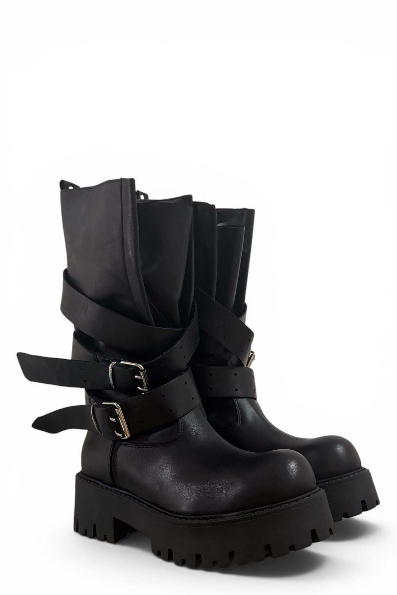 Anfibio in pelle nero - Syria