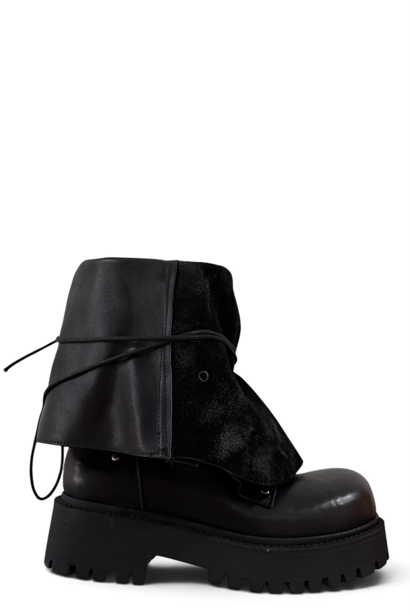 Anfibio alto in pelle nero - Clarissa PRE ORDER