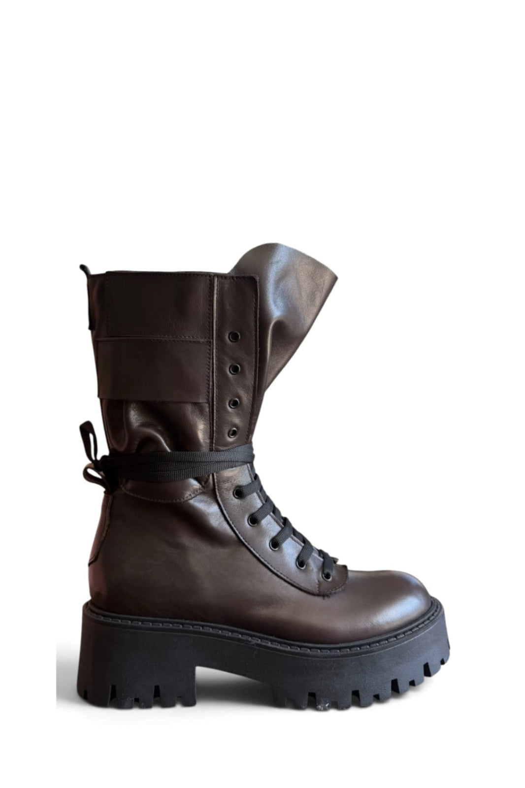 Amphibious boot with mole suede pocket - Maya