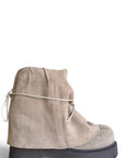 Anfibio alto in camoscio taupe - Clarissa