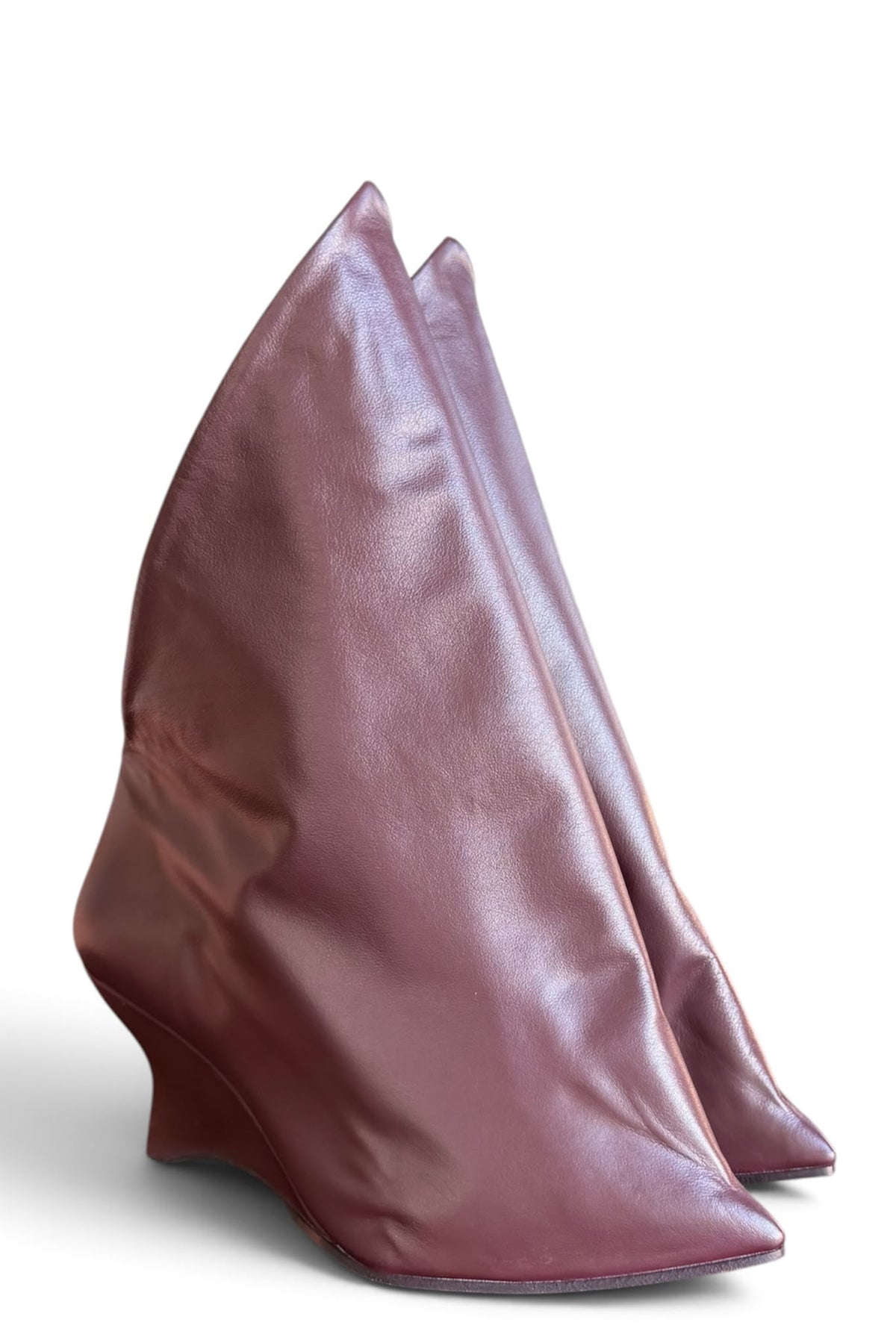 Stivaletto con taglio asimmetrico in pelle bordeaux - Dea