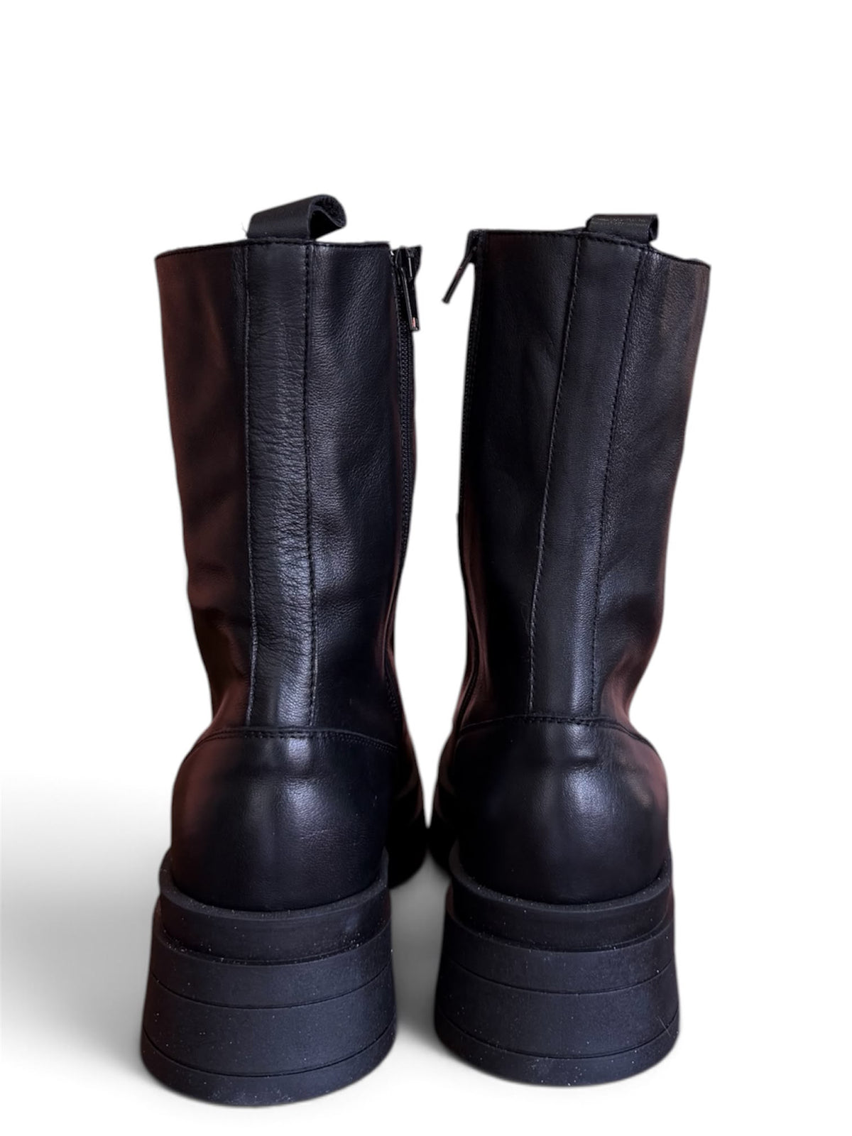 Anfibio con lacci in pelle nero - Liz