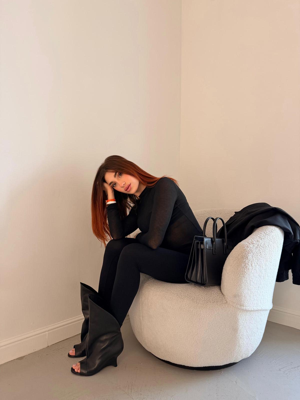 Stivaletto spuntato in pelle nero - Magnetic