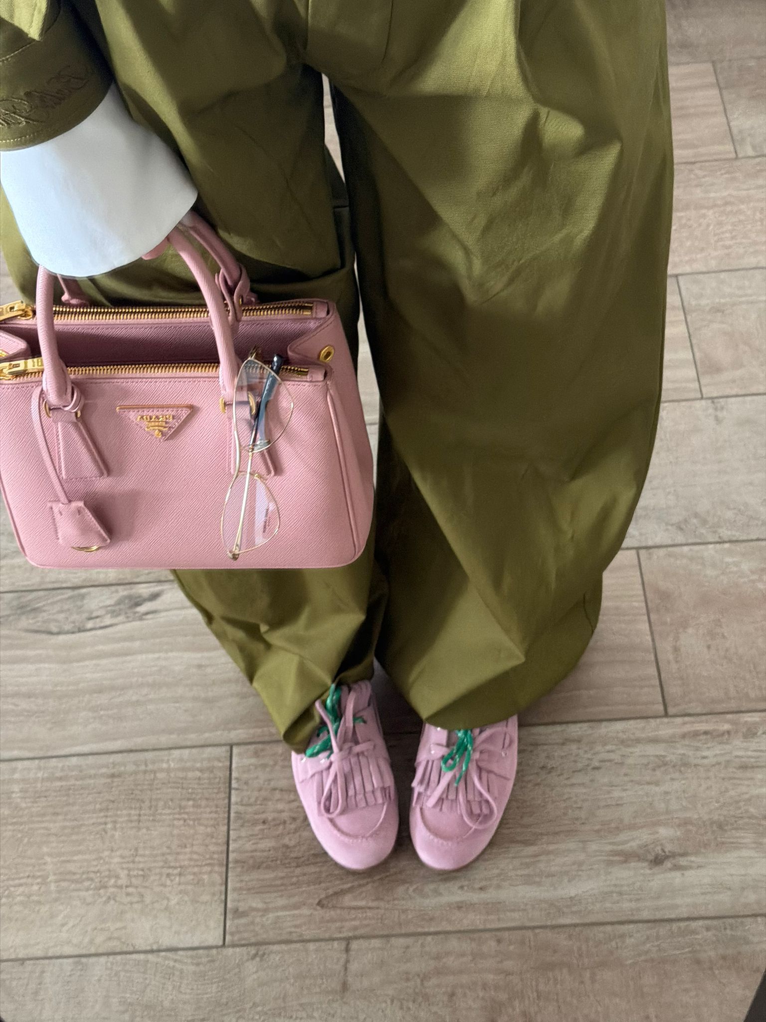 Mocassino con frange in camoscio rosa - Velvet