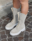 Anfibio in camoscio beige - Ambra