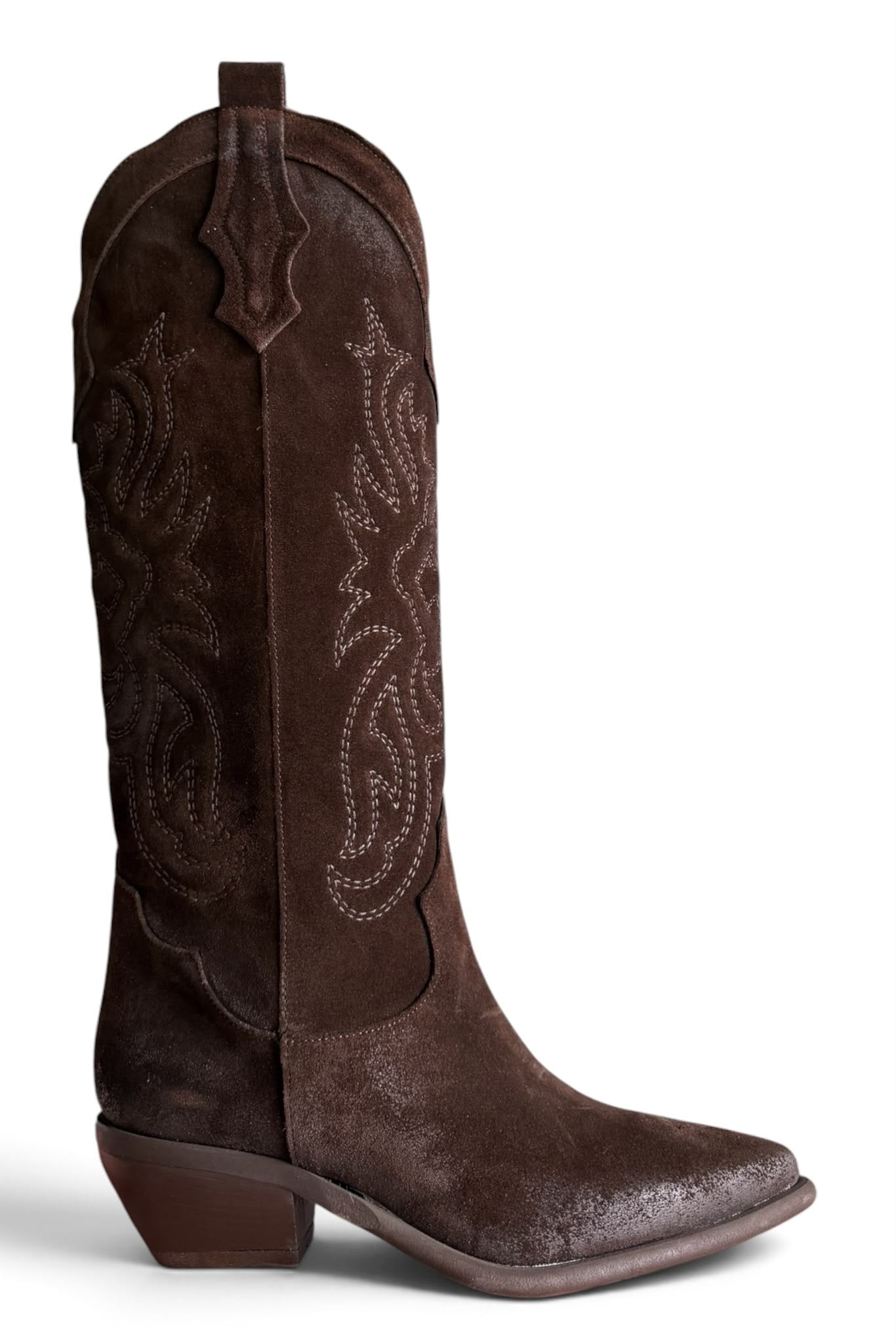 Tall Texan in suede - Sahara