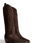 Tall Texan in suede - Sahara
